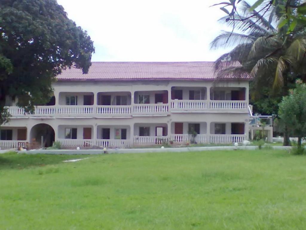 Mansea Beach Hotel Kololi Exterior photo