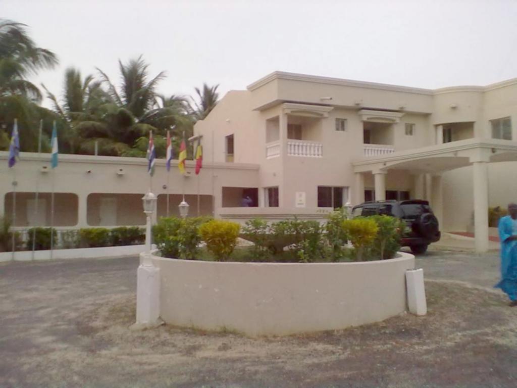 Mansea Beach Hotel Kololi Exterior photo